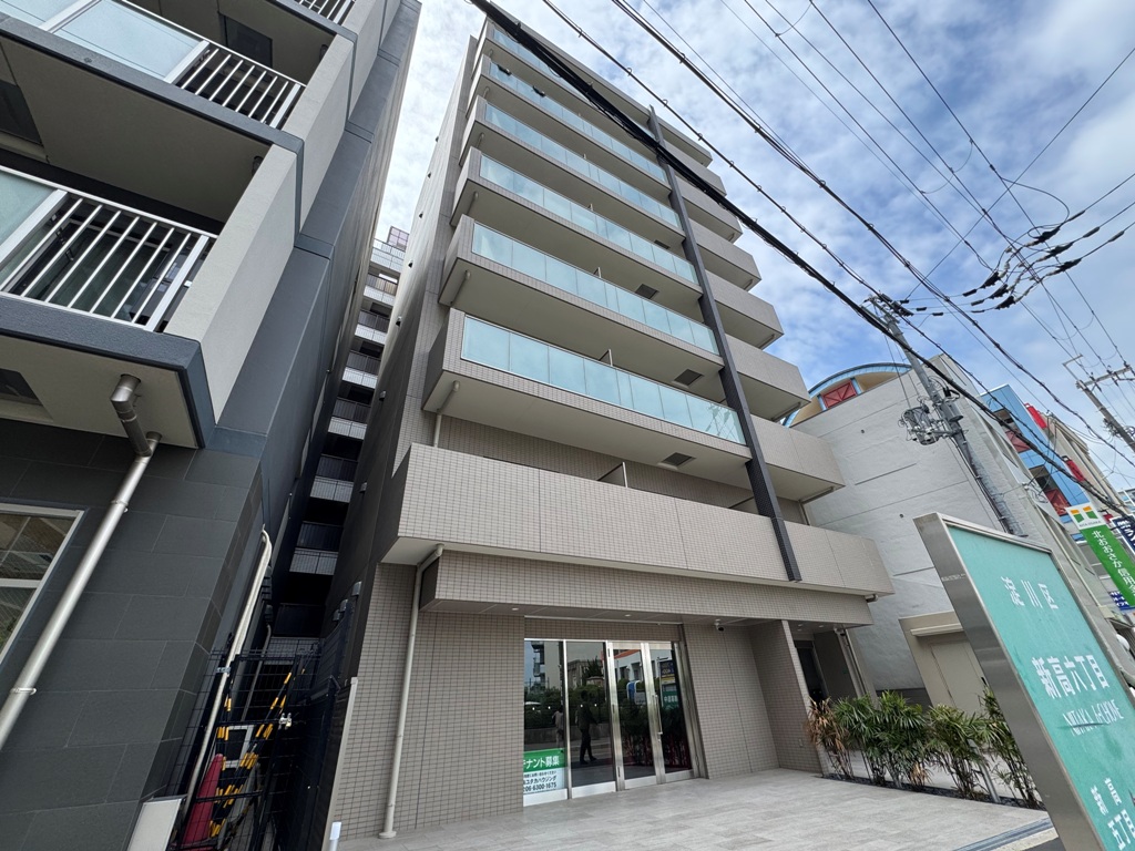 プライムコート神崎川のスタイリッシュな外観