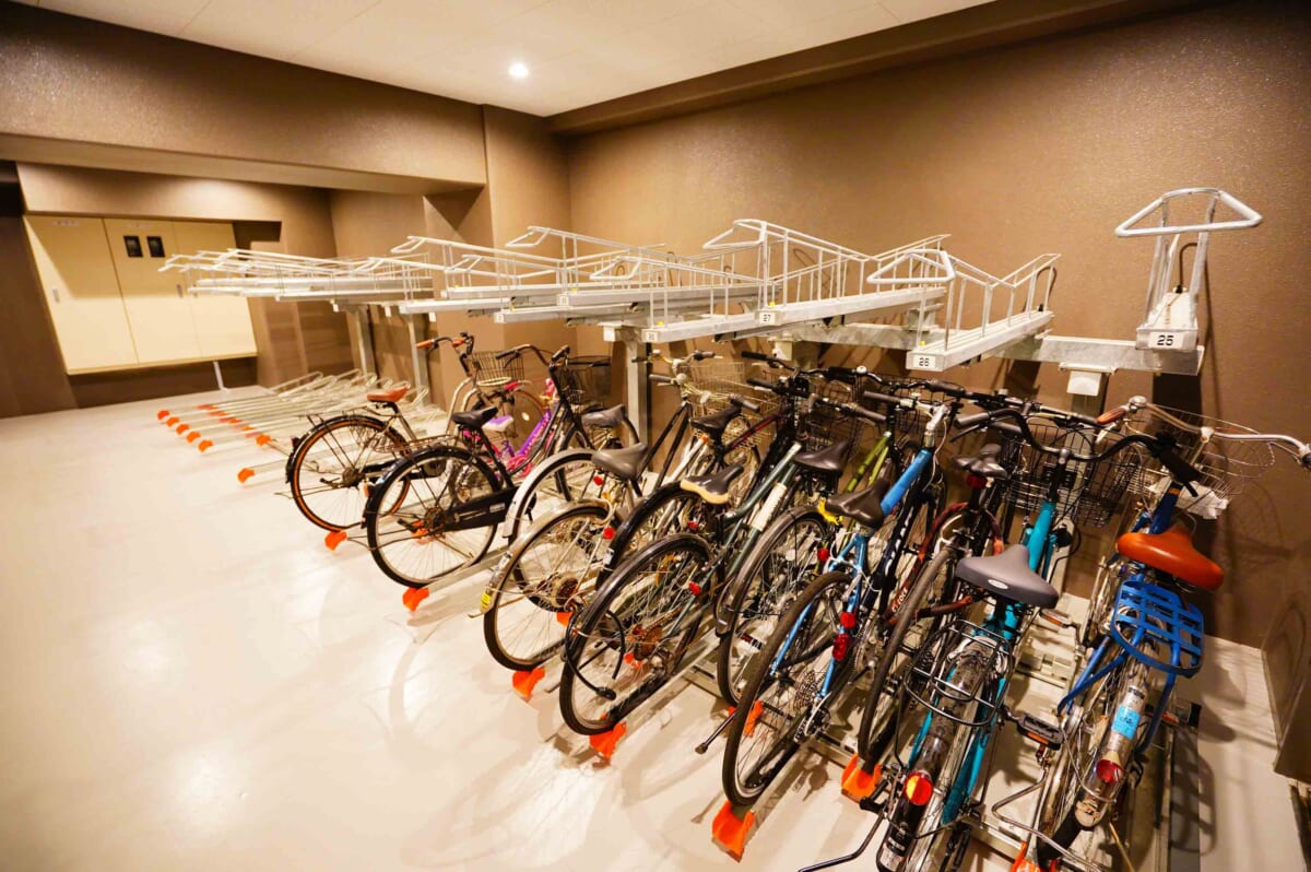 Gate Court Higashimikuniの室内駐輪場